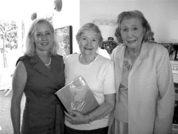 Woman’s Club installs new member