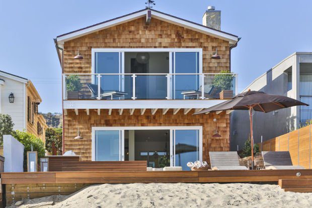 Blog: Malibu beachfront home utilizes Occam’s razor principle