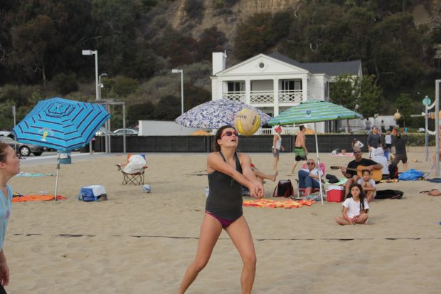 Malibu Resident Wins ‘Queen of the Beach’