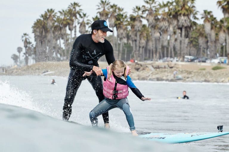 Local Artist Gives Back Using Surf Therapy