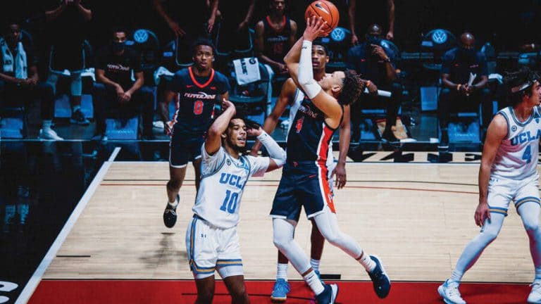 Colbey Ross vs UCLA Pic by Morgan Davenport.jpg