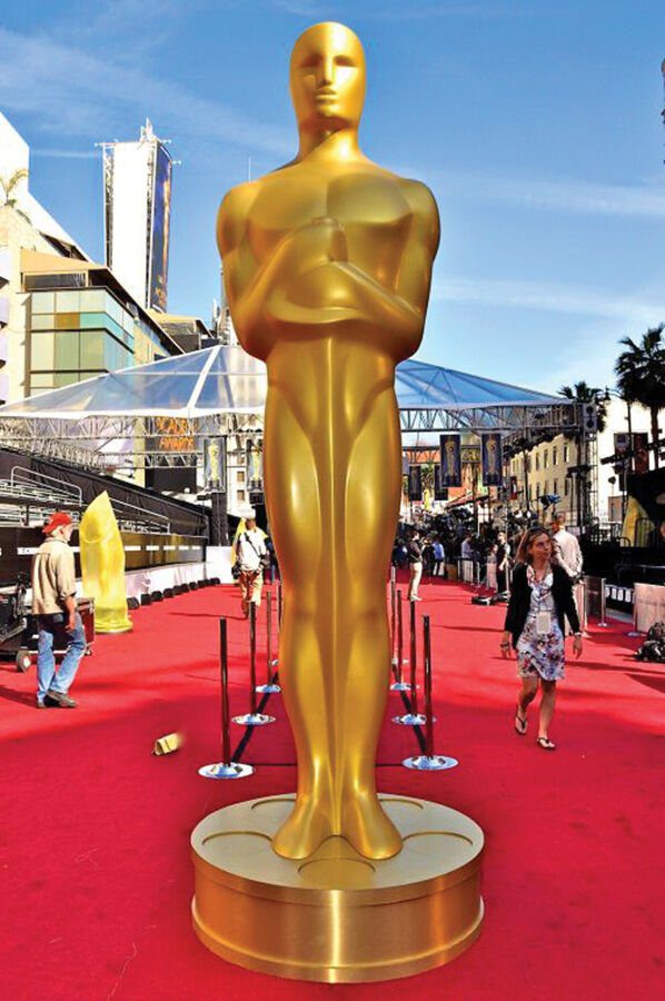 Malibu Seen: Oscar Gold Is Nearly Here