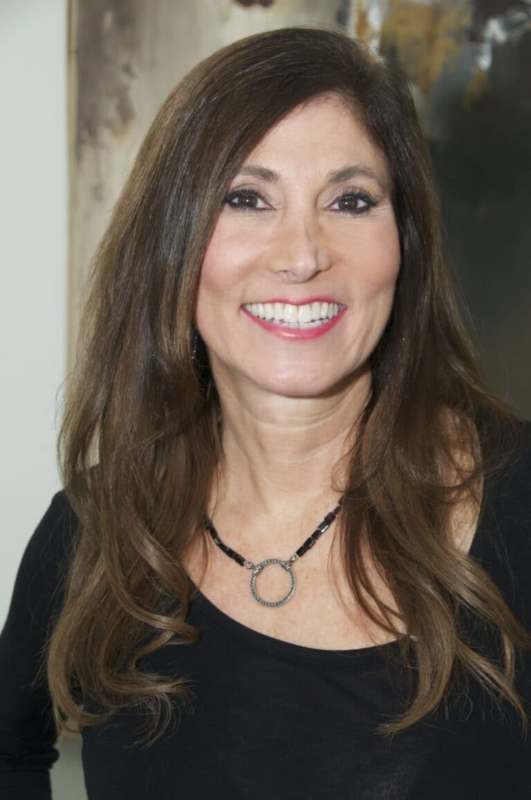 Malibu practitioner wins local business award Malibu practitioner wins local business award