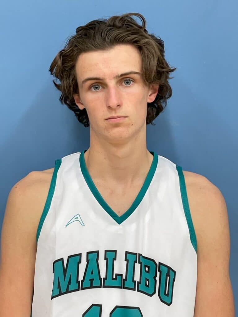 Sharks Hoopster Headed to Sarah Lawrence College