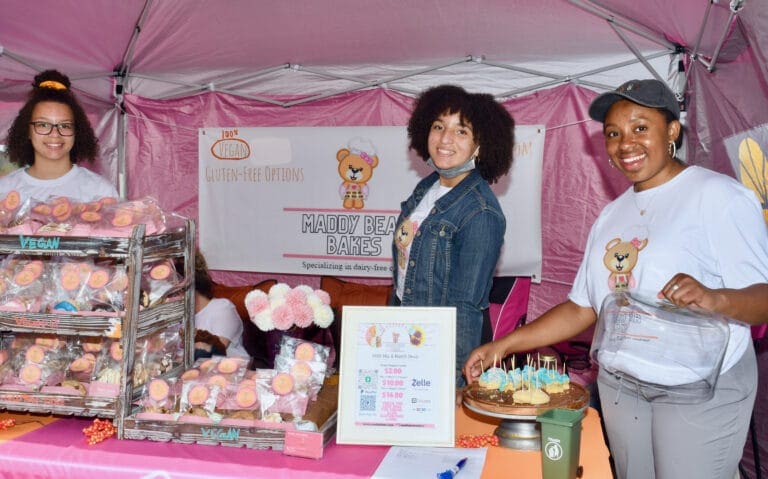 Farmers market ‘pops up’ in Malibu Village