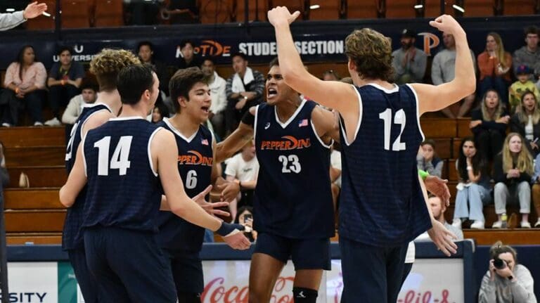 Waves men’s volleyball splits series with BYU Cougars