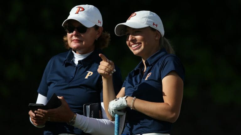 Pepperdine’s Gibbs wins 14th WCC coaching award after late-season run