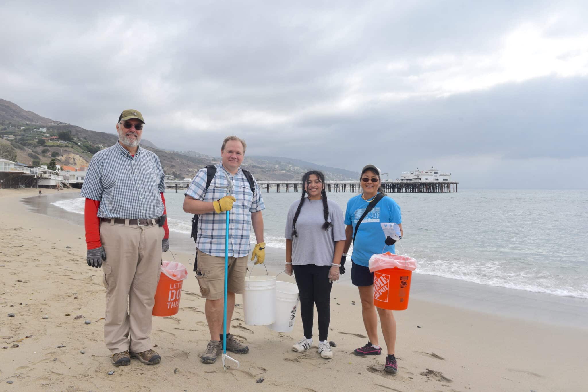 BeachCleanUp 11 scaled