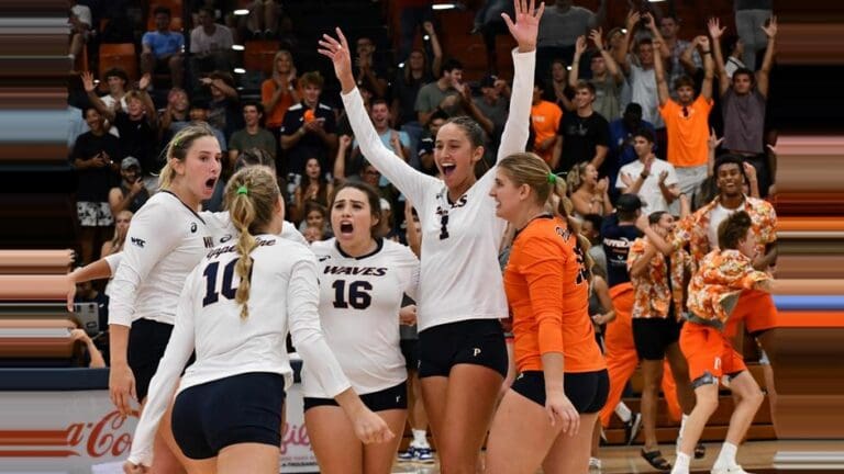 Waves women’s volleyball players earn WCC recognition