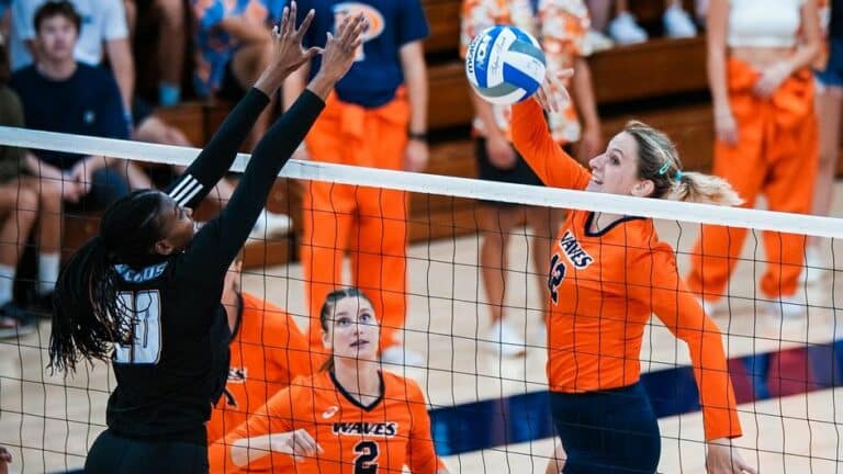 Pepperdine volleball’s Brown wins WCC recognition for a third time