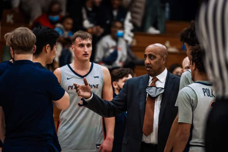 Waves hoops coach Romar to be inducted into SoCal Basketball Hall of Fame