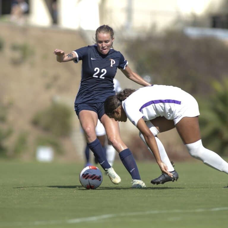 Former Wave Layla McFarland signs with pro soccer team in Mexico