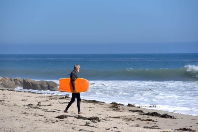 High Surf Advisory in effect until 10 p.m. Sunday, dangerous rip currents expected High Surf Advisory in effect until 10 p.m. Sunday, dangerous rip currents expected