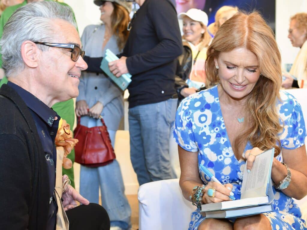 2023 Roma Downey Book Signing Julie Ellerton TMT37