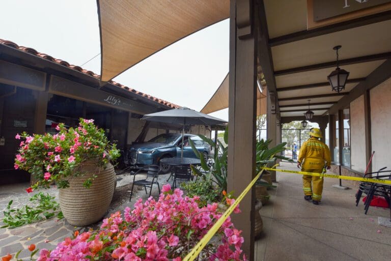 BREAKING: Update: “Pulp Fiction” Actress Rosanna Arquette drives through Point Dume Village shopping center in Malibu