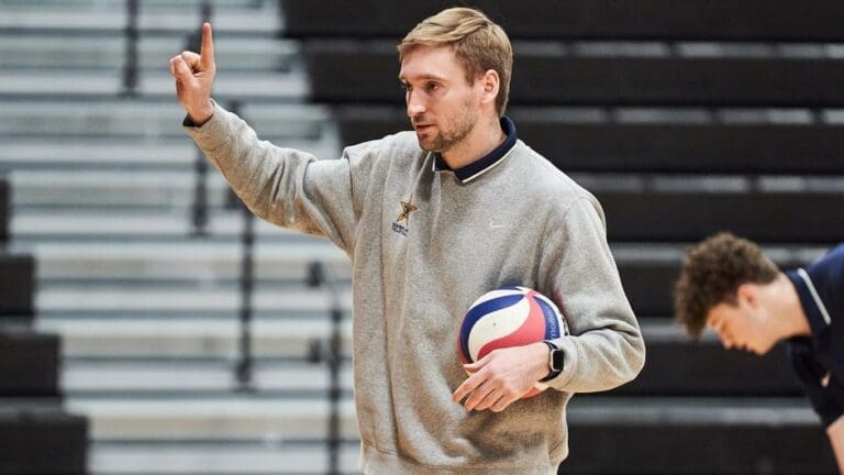 Former professional player joins Waves men’s volleyball coaching staff 