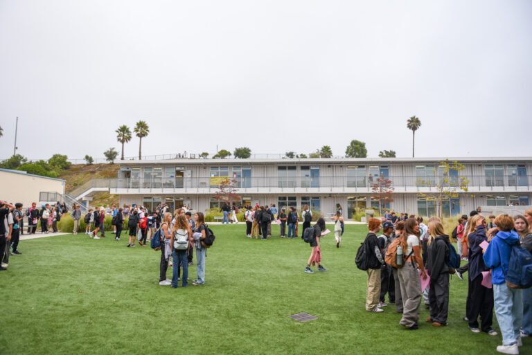 Malibu students welcomed back to school Malibu students welcomed back to school