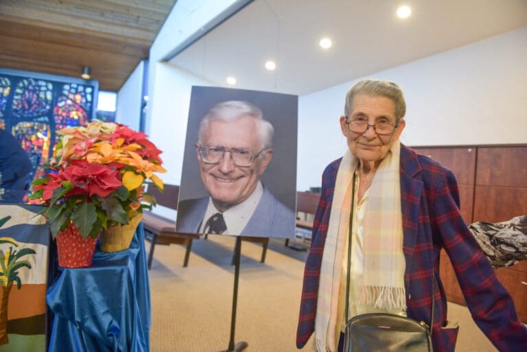 Malibu bids adieu to Walt Keller, the town’s first mayor 