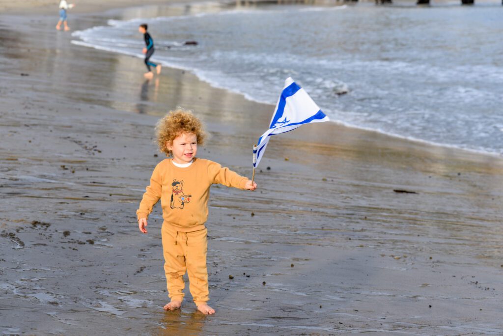 22 Paddle Out for Israel SamBravo