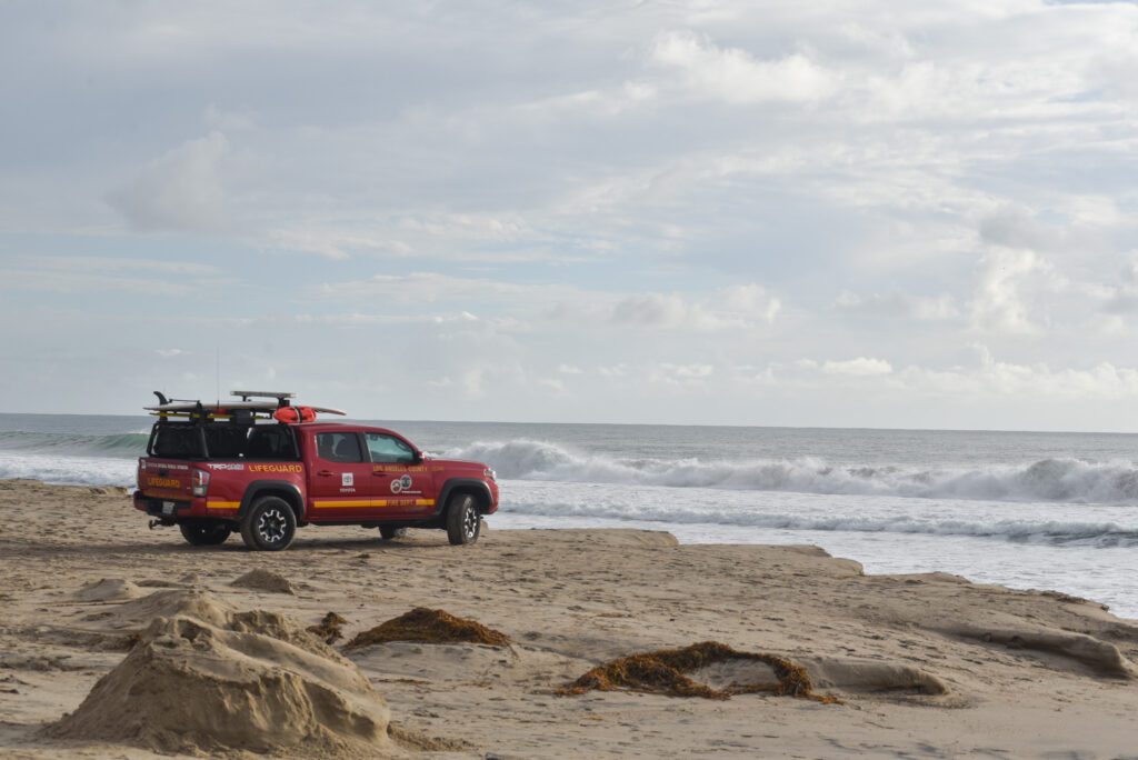 01 High Tides Zuma Beach SamBravo