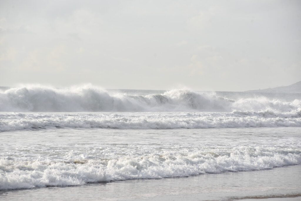 06 High Tides Zuma Beach SamBravo