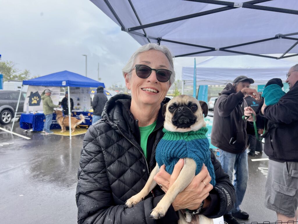02 Malibu Farmers Market Paws for a Cause event