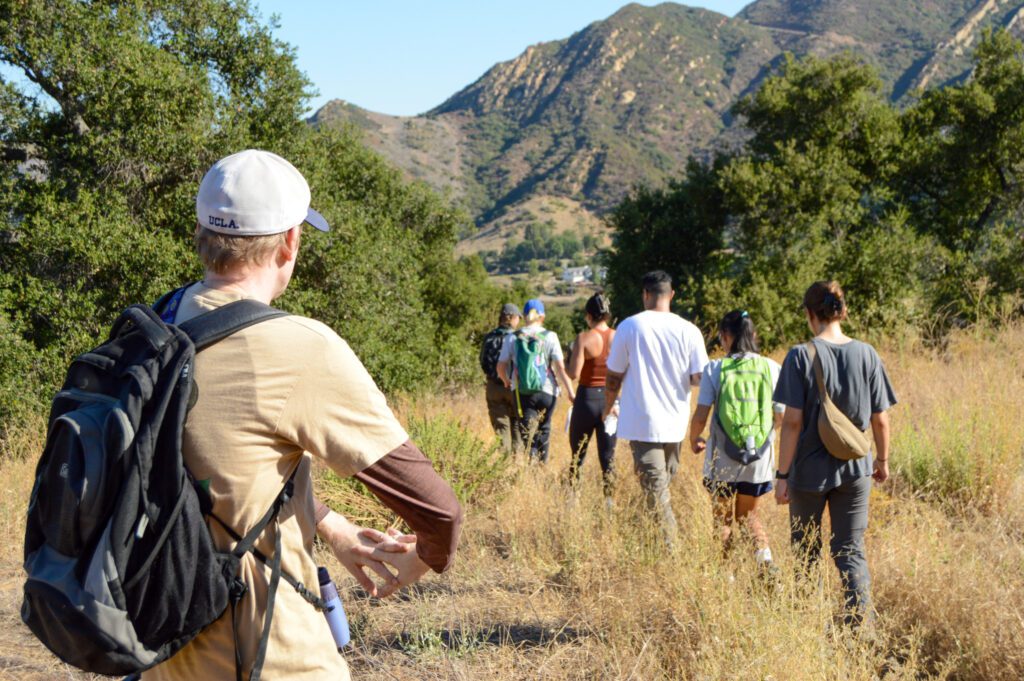 06 Malibu Foundation Hosts Hike Emmanuel Luissi