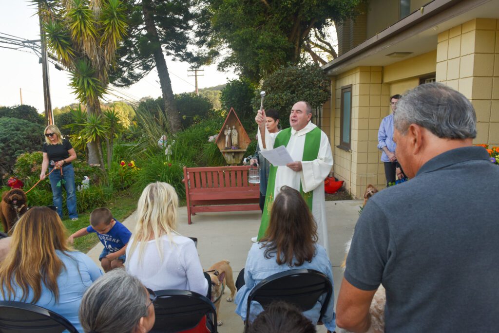 19 Our Lady of Malibu Animal Blessing SamBravo