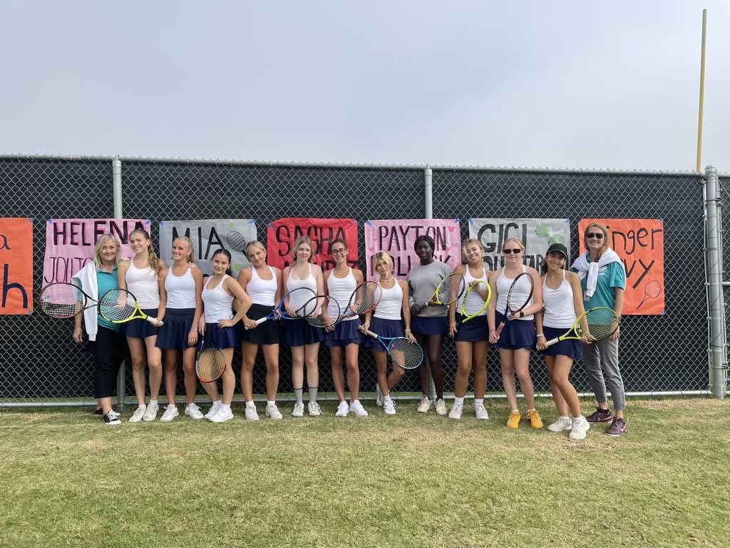 01 Malibu won the CIF Southern Section Division 7 girls tennis championship on Nov. 18 at Santa Monica High. Photos courtesy Joyce Stickney.