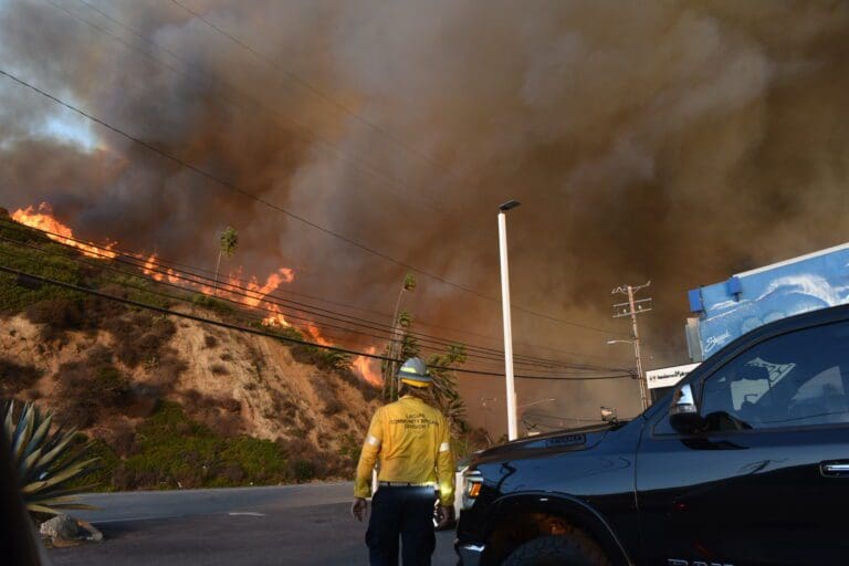 City of Malibu urges Malibu residents to prepare to evacuate as Palisades Fire reaches city limits