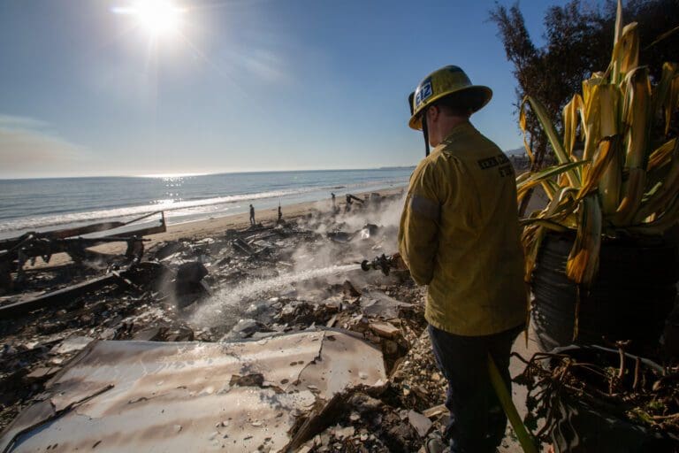 Palisades Fire Update: Sunday, Jan. 12 at 7 a.m.