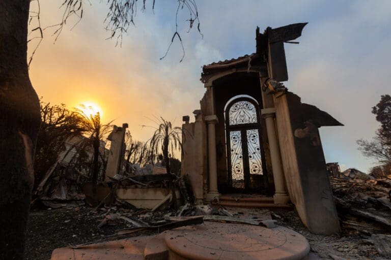 Officials update community on Palisades Fire at virtual town hall