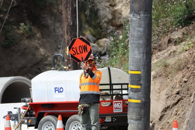 Lane Closures on Topanga Canyon Boulevard for curb ramp and striping work
